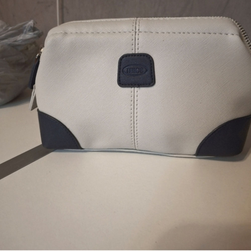 BRICS Small Toiletry Leather Bag